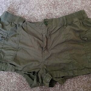 Hot Topic Star Cargo Shorts